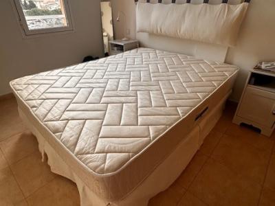 Doppelbett 150x190 cm inkl. Matratze + 4 Stauraumkästen aus Stoff