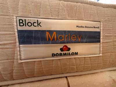 Doppelbett 150x190 cm inkl. Matratze + 4 Stauraumkästen aus Stoff