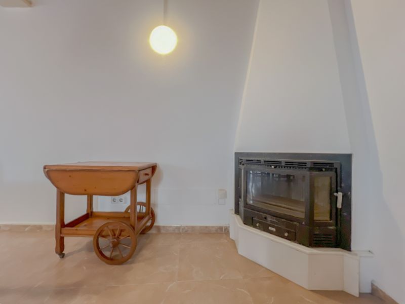 Semi-detached house for sale in calle de Santueri