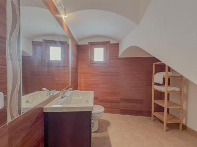 Semi-detached house for sale in calle de Santueri