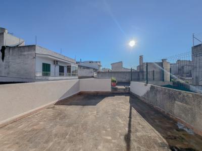 Semi-detached house for sale in calle de Santueri
