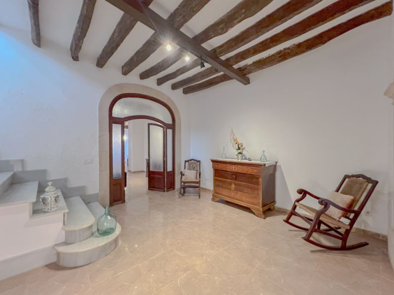 Semi-detached house for sale in calle de Santueri