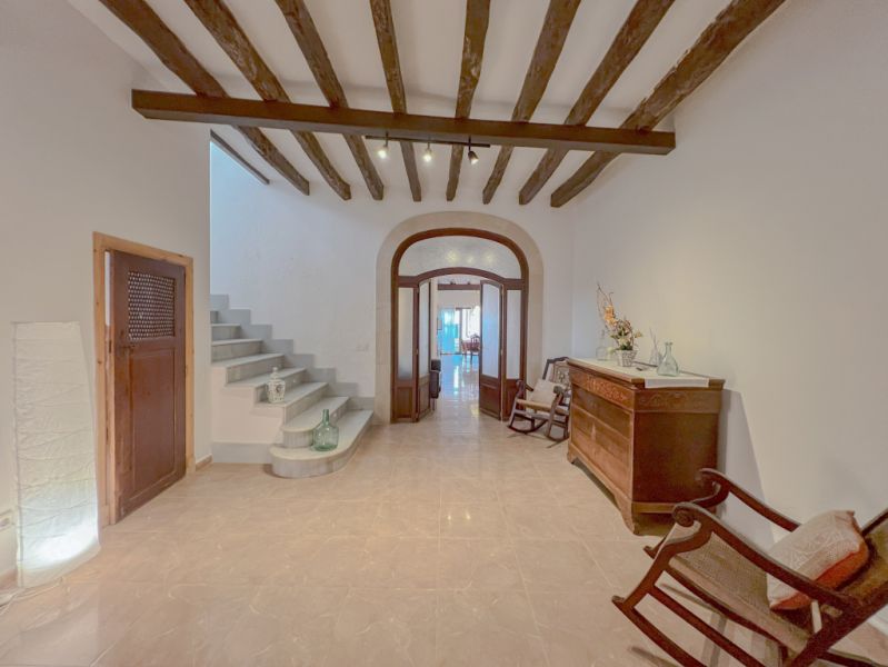 Semi-detached house for sale in calle de Santueri