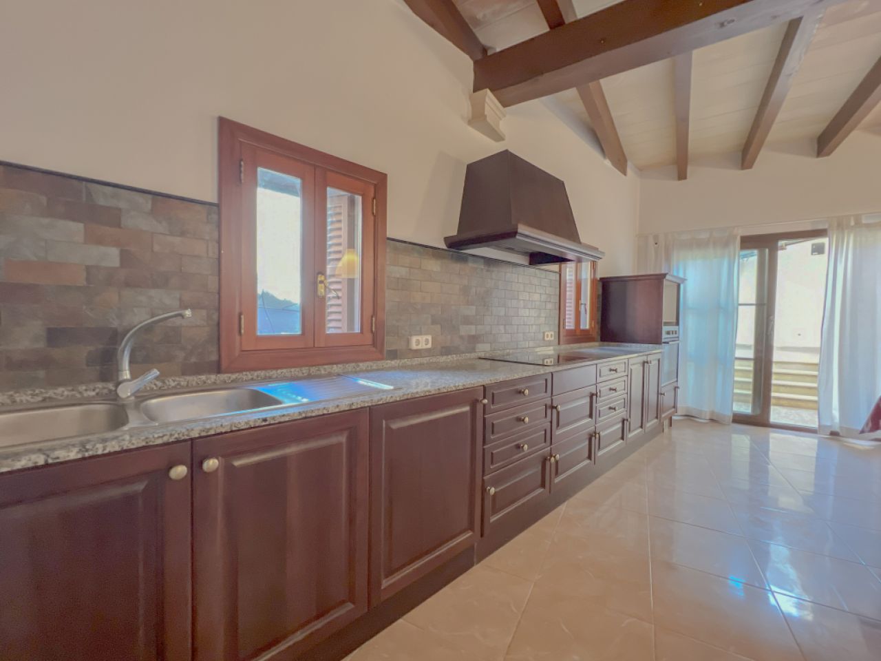 Semi-detached house for sale in calle de Santueri