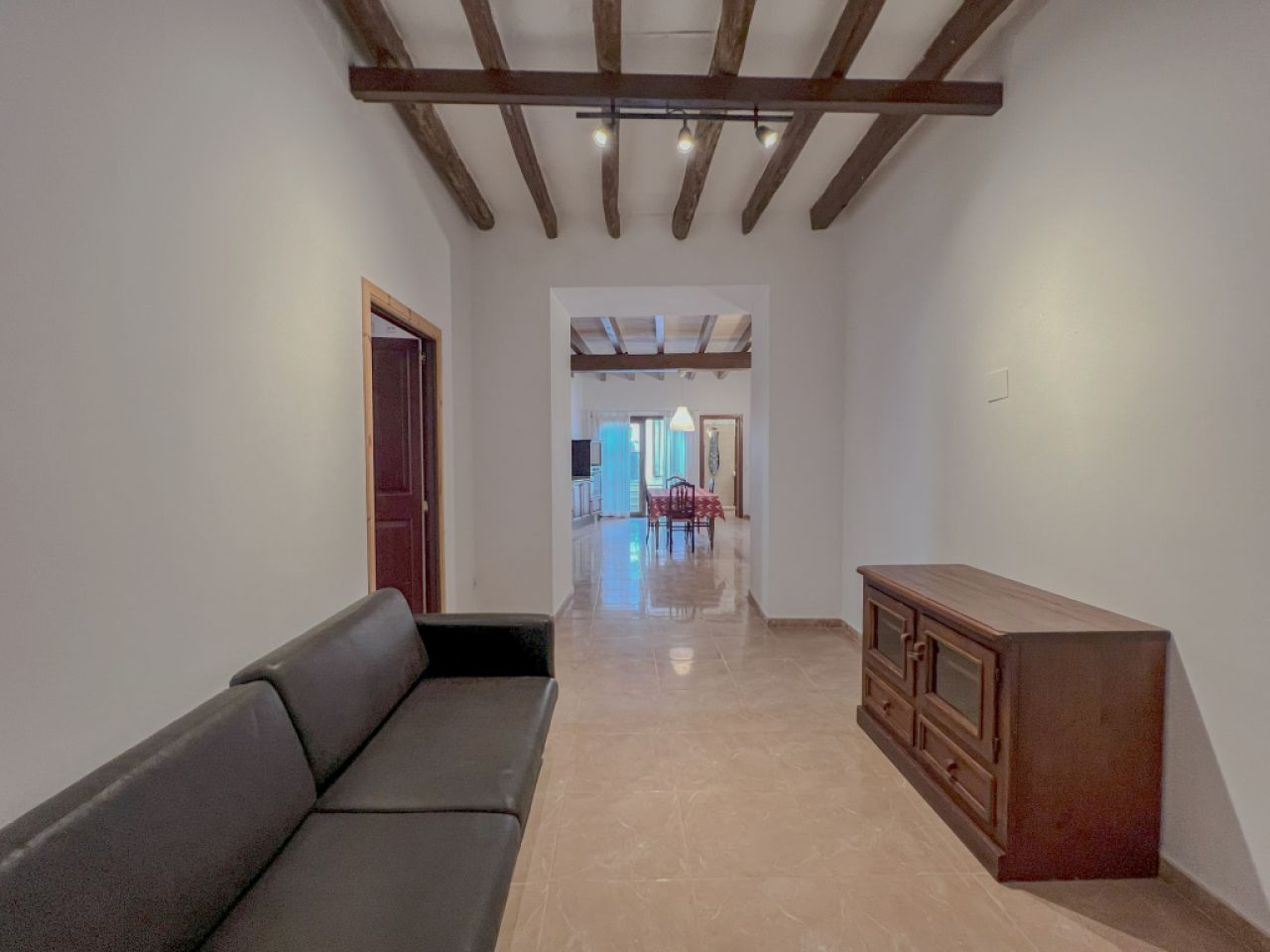 Semi-detached house for sale in calle de Santueri