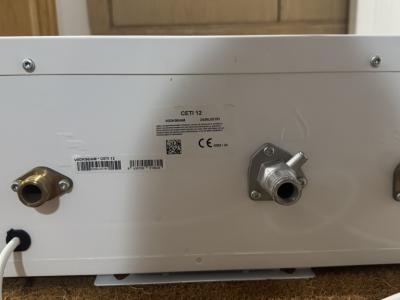 Instantaneous water heater for Cointra gas heating incl. flue pipe