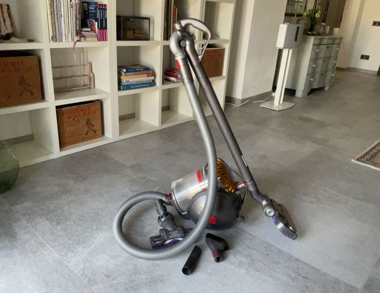 Dyson Big Ball Multi Floor 2 Gray Upright Vacuum Cleaner