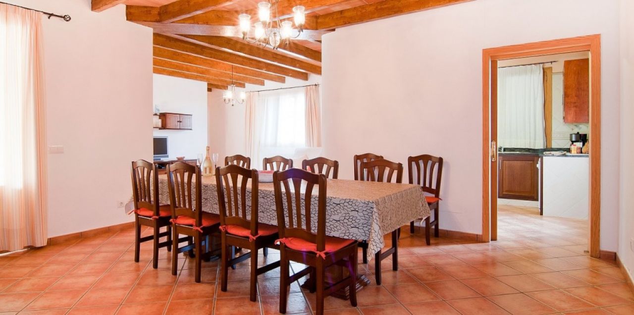 Ebenerdige Finca b is zu 8 Personen mit Pool bei Campos -- F 35 FZ