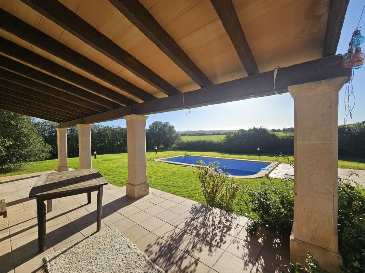 Ebenerdige und teilmöblierte Finca mit Heizung und Pool bei Sineu - F 223