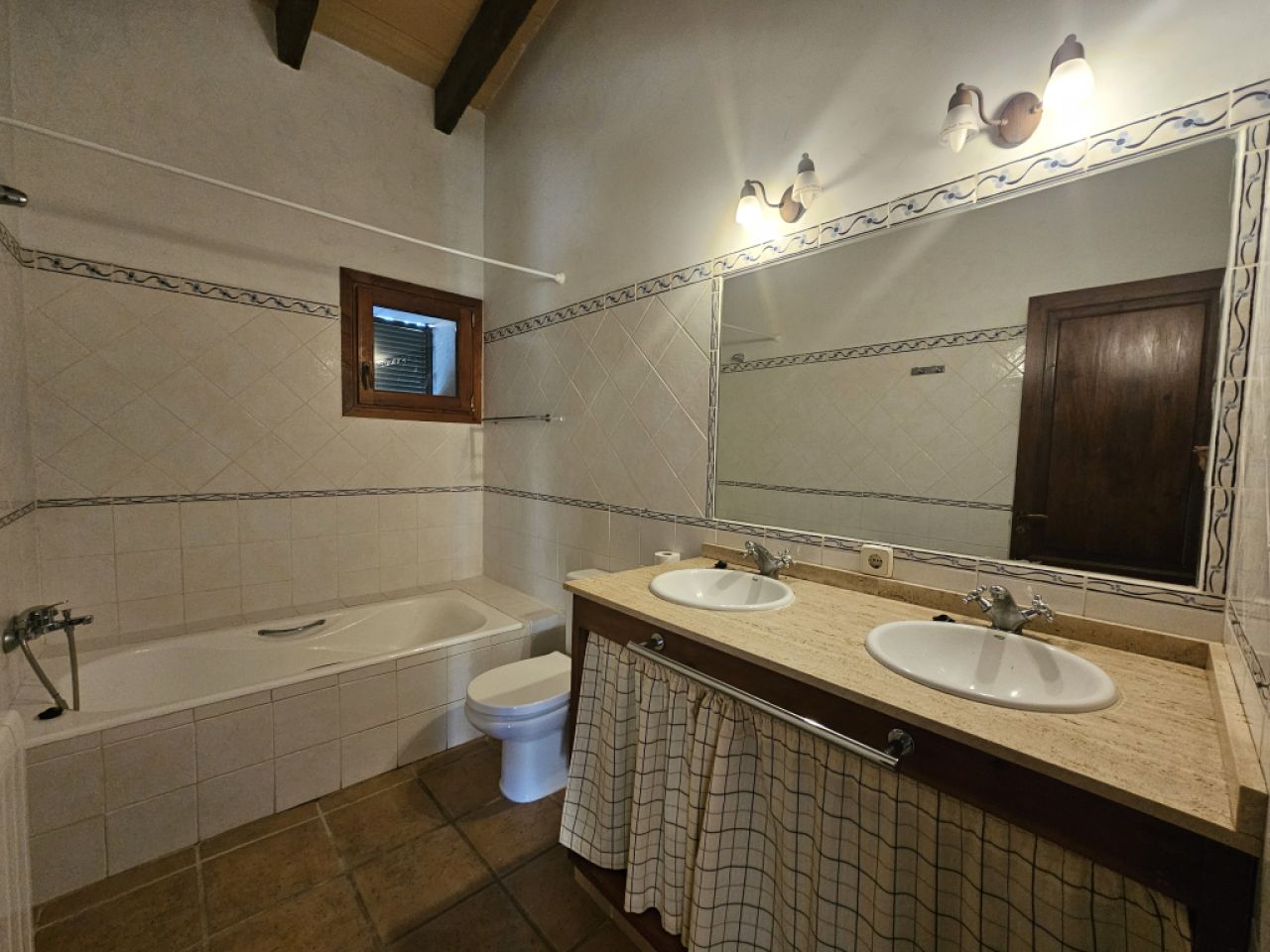 Ebenerdige und teilmöblierte Finca mit Heizung und Pool bei Sineu - F 223