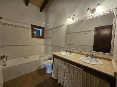 Ebenerdige und teilmöblierte Finca mit Heizung und Pool bei Sineu - F 223