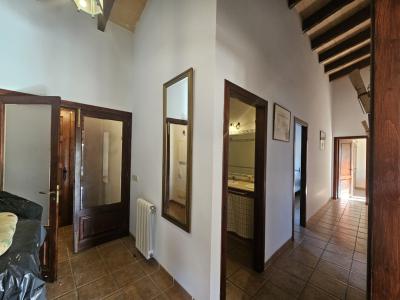 Ebenerdige und teilmöblierte Finca mit Heizung und Pool bei Sineu - F 223