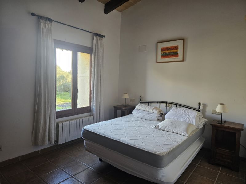 Ebenerdige und teilmöblierte Finca mit Heizung und Pool bei Sineu - F 223