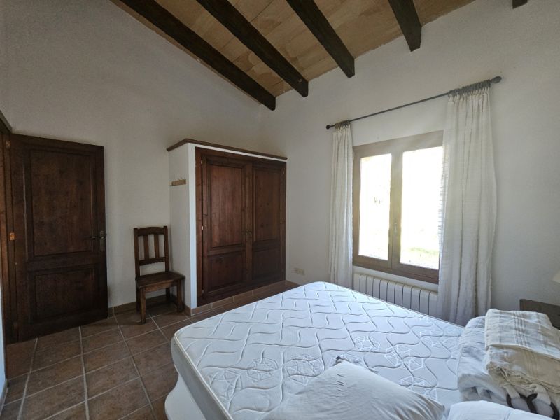 Ebenerdige und teilmöblierte Finca mit Heizung und Pool bei Sineu - F 223