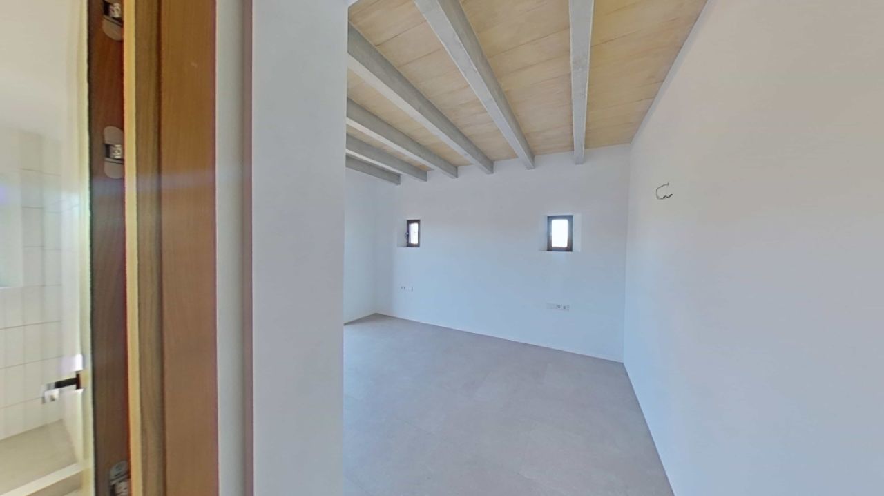 Ebenerdige und unmöblierte Luxusfinca mit allen Extras bei Santanyi- Es LLombards ---  F 150