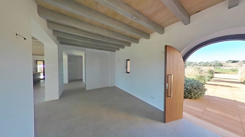 Ebenerdige und unmöblierte Luxusfinca mit allen Extras bei Santanyi- Es LLombards ---  F 150