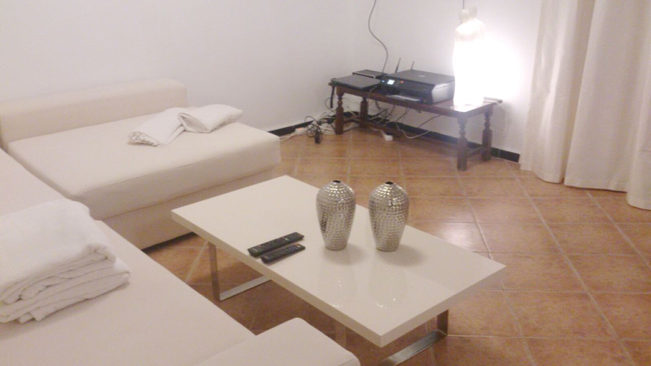 Ebenerdiges Chale mit Pool, Heizung und Meerblick bei Son Carrio  -- CH 63