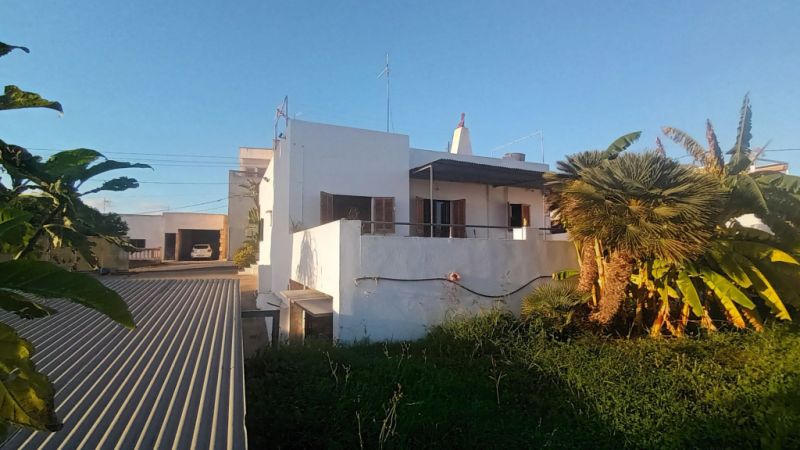 Ebenerdiges Chalet mit Garten und Meerblick -- in S HOrta -CH 20