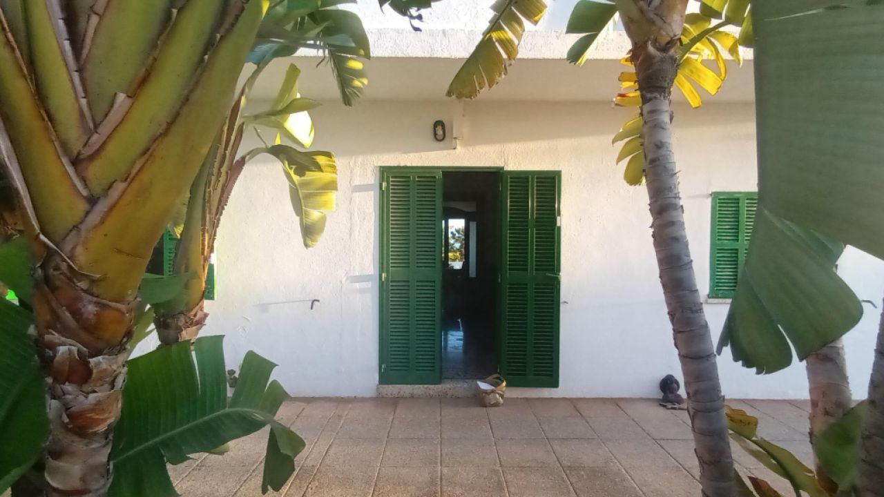 Ebenerdiges Chalet mit Garten und Meerblick -- in S HOrta -CH 20