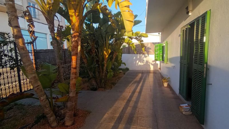 Ebenerdiges Chalet mit Garten und Meerblick -- in S HOrta -CH 20