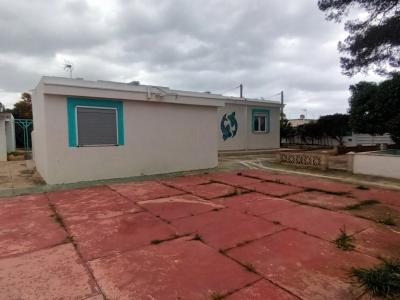 Single-level modern chalet with 5 rooms in Cala Llombards -- CH 20