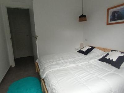 Single-level modern chalet with 5 rooms in Cala Llombards -- CH 20