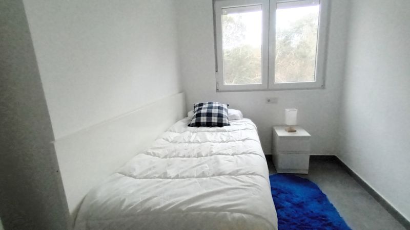 Single-level modern chalet with 5 rooms in Cala Llombards -- CH 20