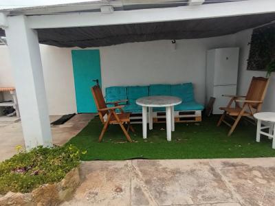 Single-level modern chalet with 5 rooms in Cala Llombards -- CH 20