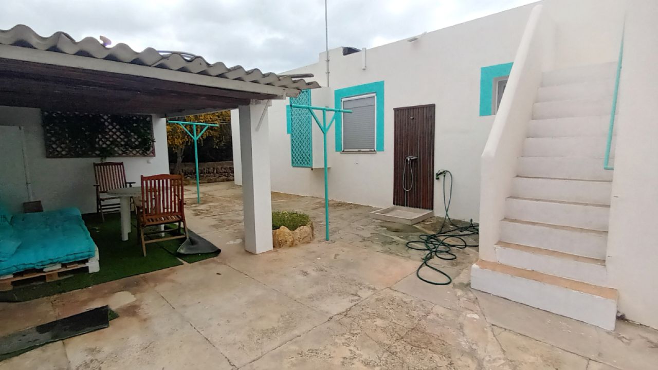 Single-level modern chalet with 5 rooms in Cala Llombards -- CH 20