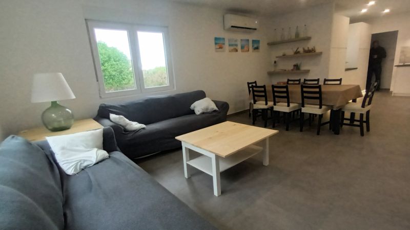 Single-level modern chalet with 5 rooms in Cala Llombards -- CH 20