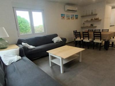 Single-level modern chalet with 5 rooms in Cala Llombards -- CH 20