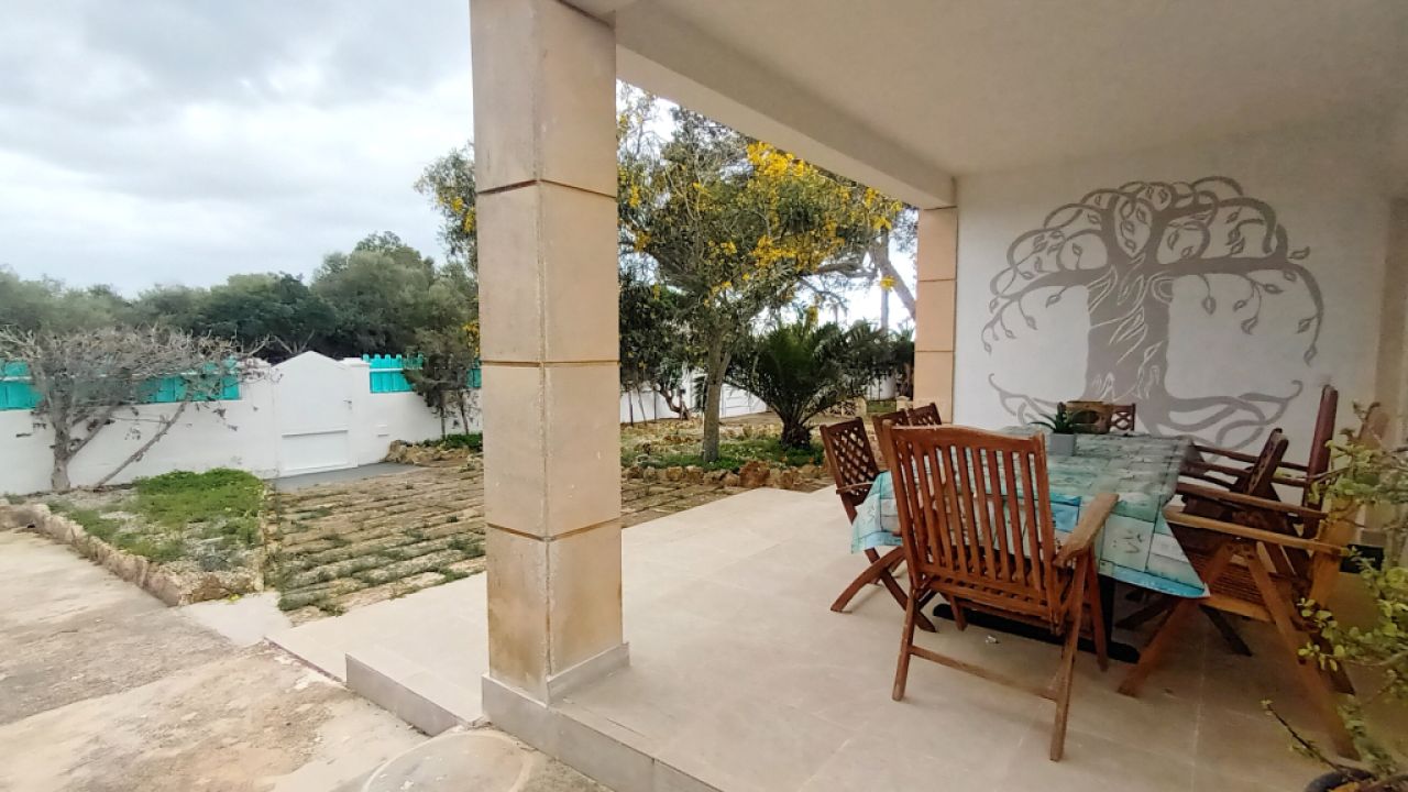 Single-level modern chalet with 5 rooms in Cala Llombards -- CH 20