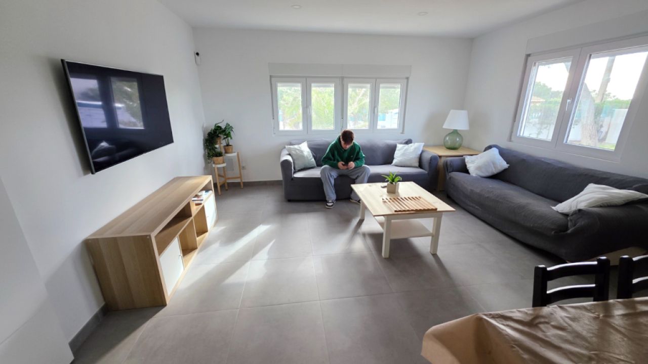 Single-level modern chalet with 5 rooms in Cala Llombards -- CH 20