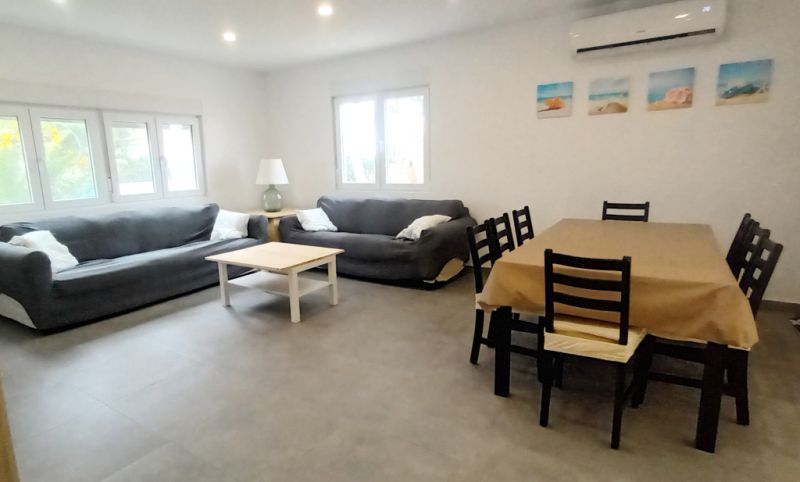 Single-level modern chalet with 5 rooms in Cala Llombards -- CH 20