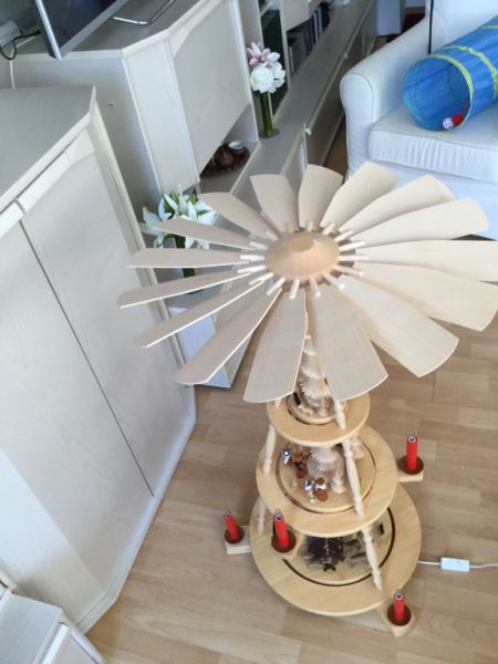 Pirámide navideña real de Erzgebirge, 90 cm de altura