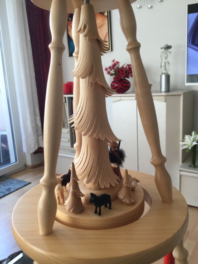 Pirámide navideña real de Erzgebirge, 90 cm de altura