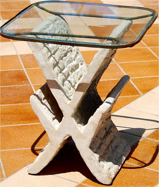 Eckiger Glas-Stein-Tisch, Beistelltisch mit Zeitschriftenständer, Zeitungstasche