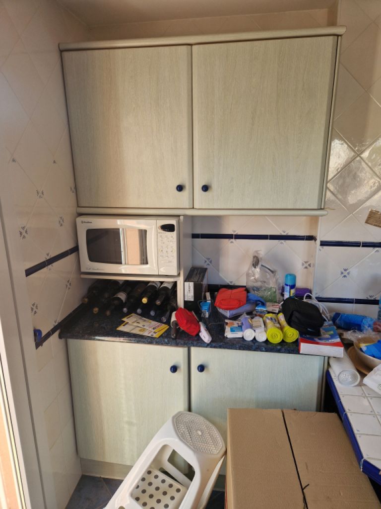 Built-in kitchen — free to take