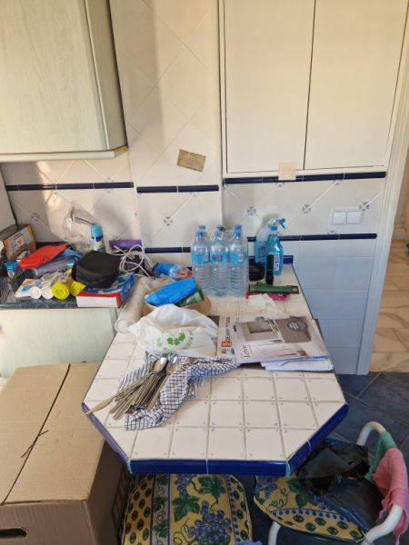 Built-in kitchen — free to take