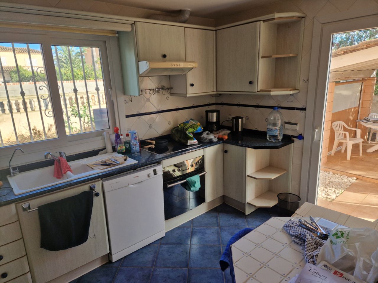 Built-in kitchen — free to take