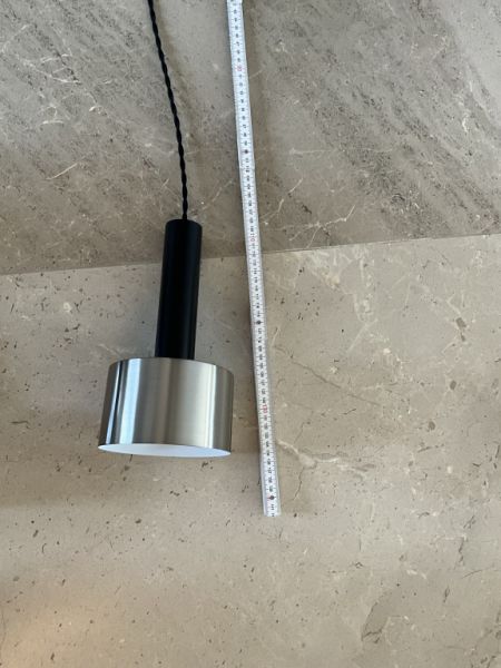 A pendant lamp and a ceiling lamp to give away