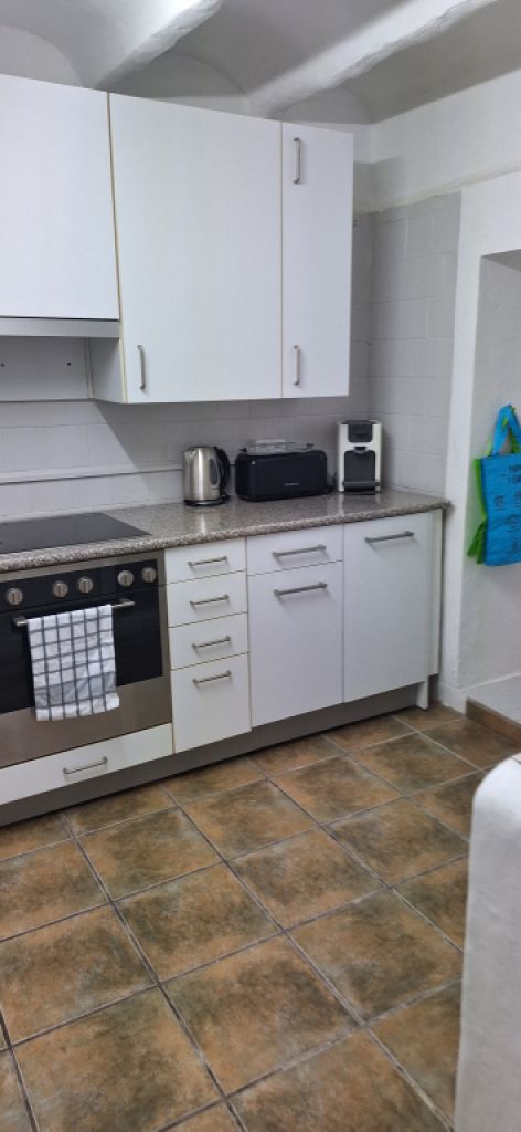 Simple apartment for long-term rent in Capdepera!