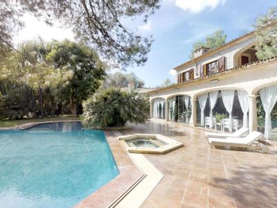 Einfamilienhaus zum Verkauf mit Pool zwischen Felanitx und Campos