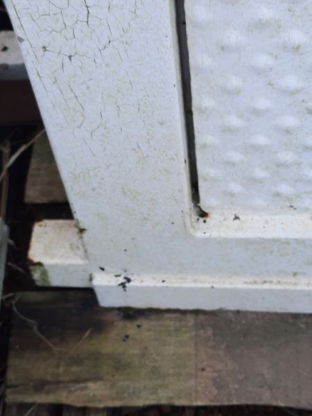 Entrance door and 2 two wing gates