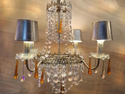 Elegante Deckenlampe, 4 Lichter, mit Glaskristall, NEU, Ausstellungsmodell, jetzt zum super Preis