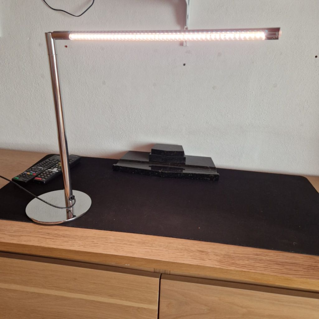 elegant desk lamp