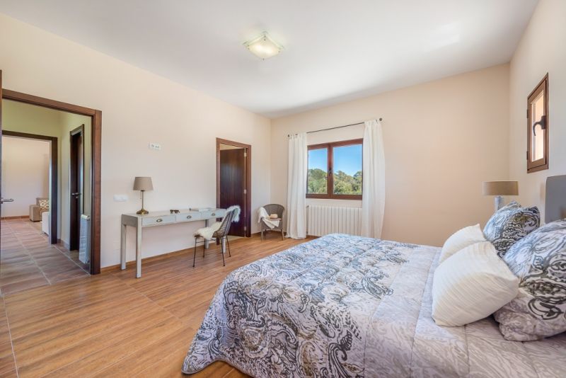 Elegante und grosse Finca bei S Amarrador - Santanyi --- F 44 VK