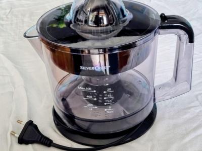 Electric juice press, citrus juicer, available.
