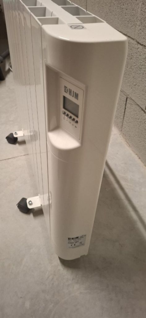 Elektrischer Heizkörper HJM 1500W – mit Display & Rollen – top Zustand