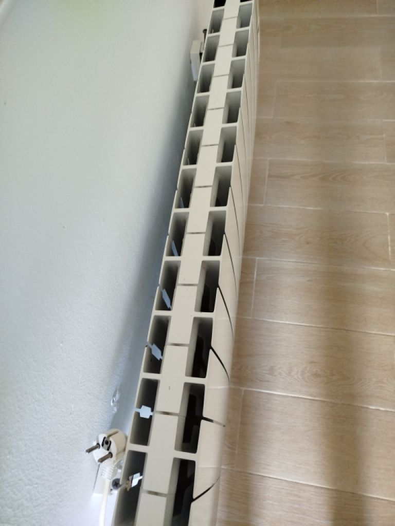 Elektro Heizung in weiß 2 Jahre alt